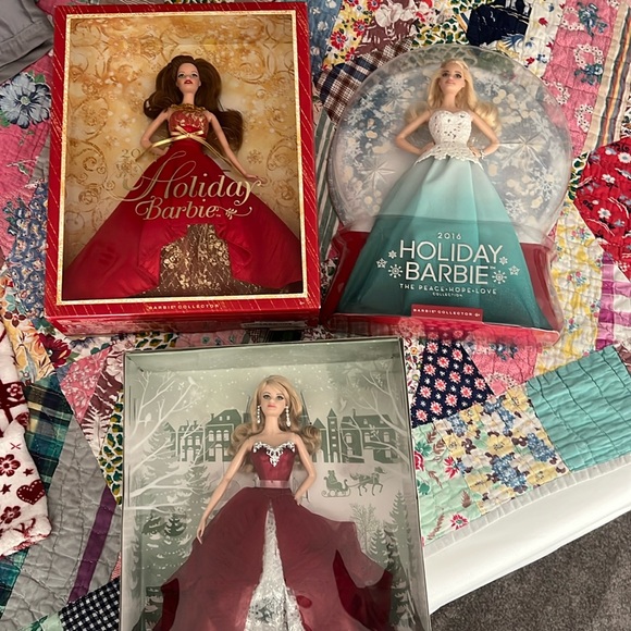 Set of 3 Holiday Barbies - Picture 1 of 7